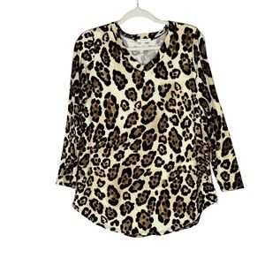 Reborn J‎ leopard vneck long sleeve pullover tee. Size S